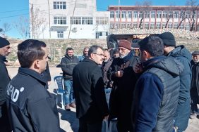 Adıyaman Besni'de hayatın normale dönmesi için çalışmalar sürüyor