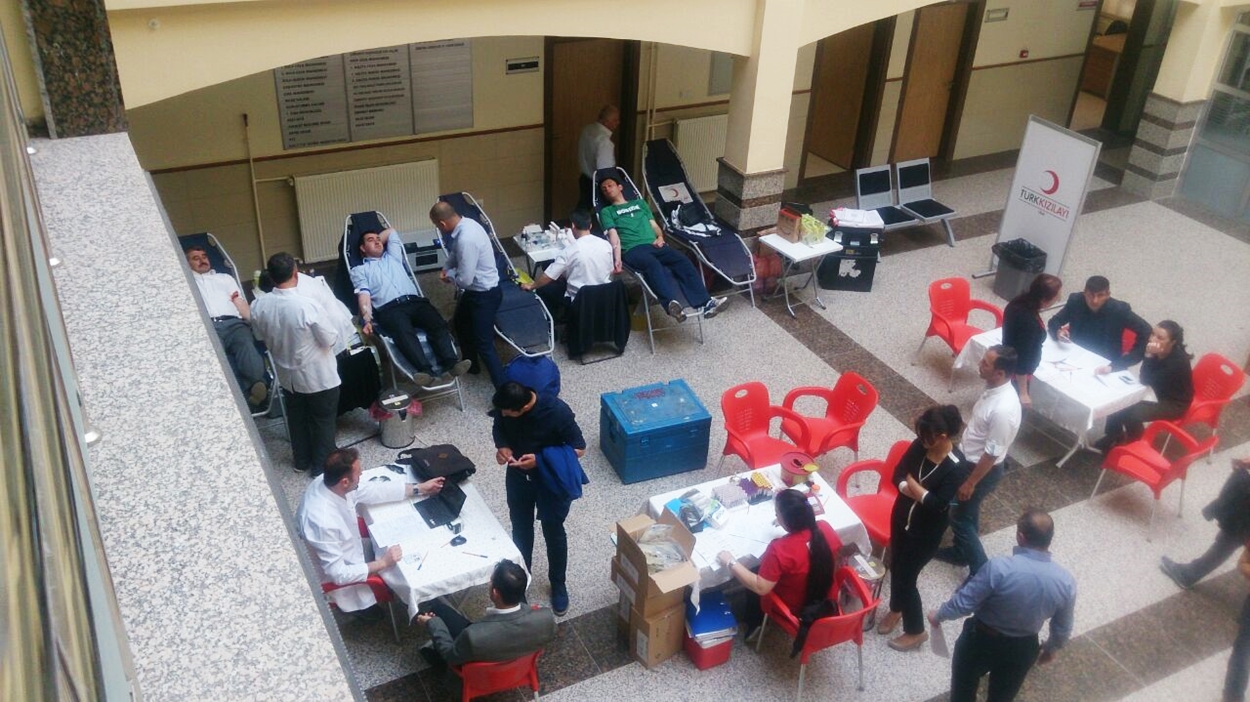 cankiri-adliyesinden-kan-bagisina-destek-9383