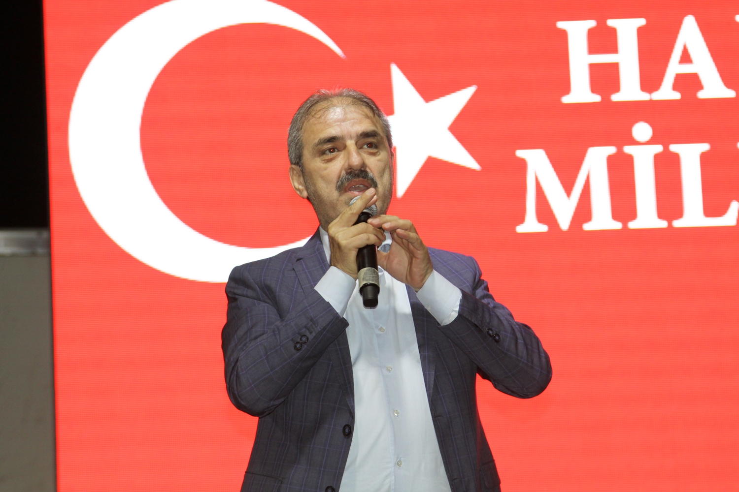 demokrasi-nobeti-tum-hizi-ve-heyecani-ile-cankiri-da-da-devam-ediyor-9392