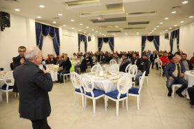 Deprem bölgesinde görev yapan belediye personeline Başkan Esen’den teşekkür