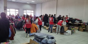 Deprem bölgesinden ilimize gelenler için sosyal market açıldı