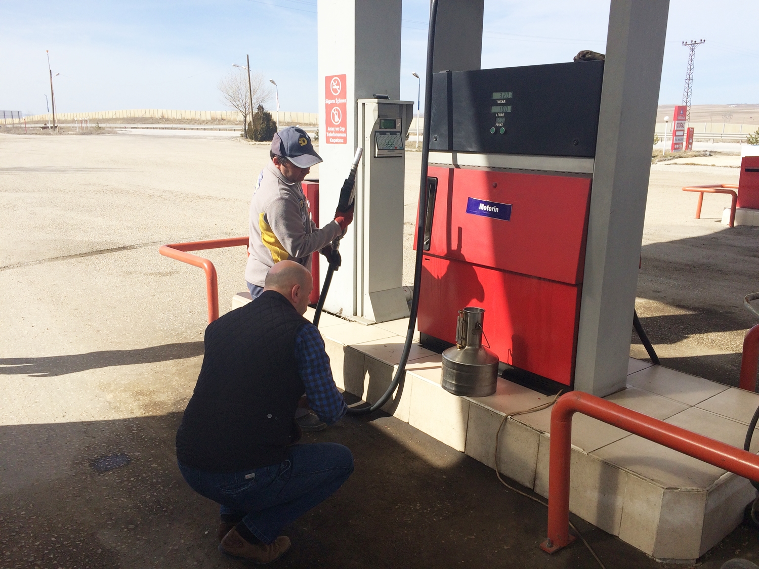 ilimiz-ve-ilcelerinde-akaryakit-ve-lpg-otogaz-istasyonlarina-capraz-denetim-yapildi-2739