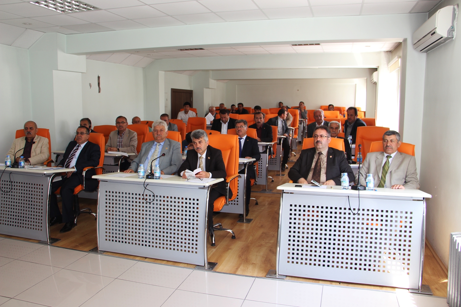 kesin-hesap-oy-birligi-ile-kabul-edildi-6474