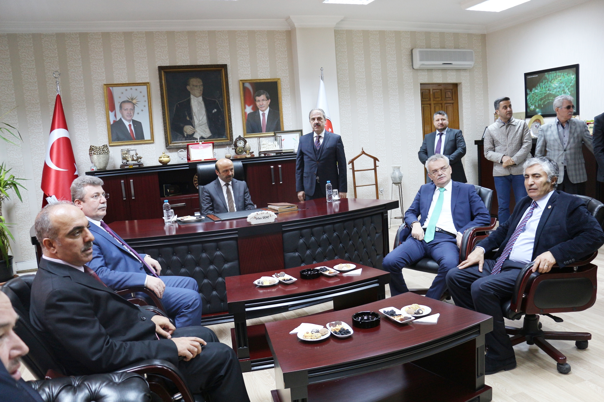 orman-ve-su-isleri-bakan-yardimcisi-harun-tufekci-belediyeyi-ziyaret-etti-1880