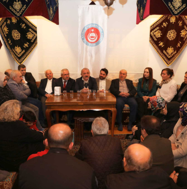 Salı Sohbetlerinin konuğu Esen oldu