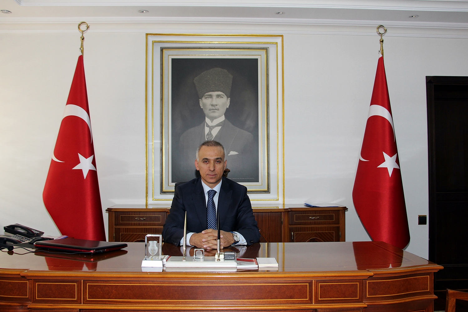 vali-kose-nin-veda-mesaji-2356