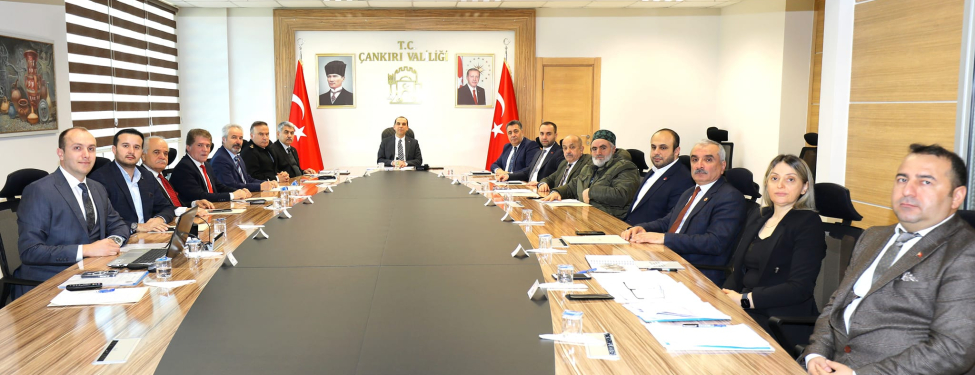 Vali Taşolar, siyasi parti il başkanlarını ağırladı