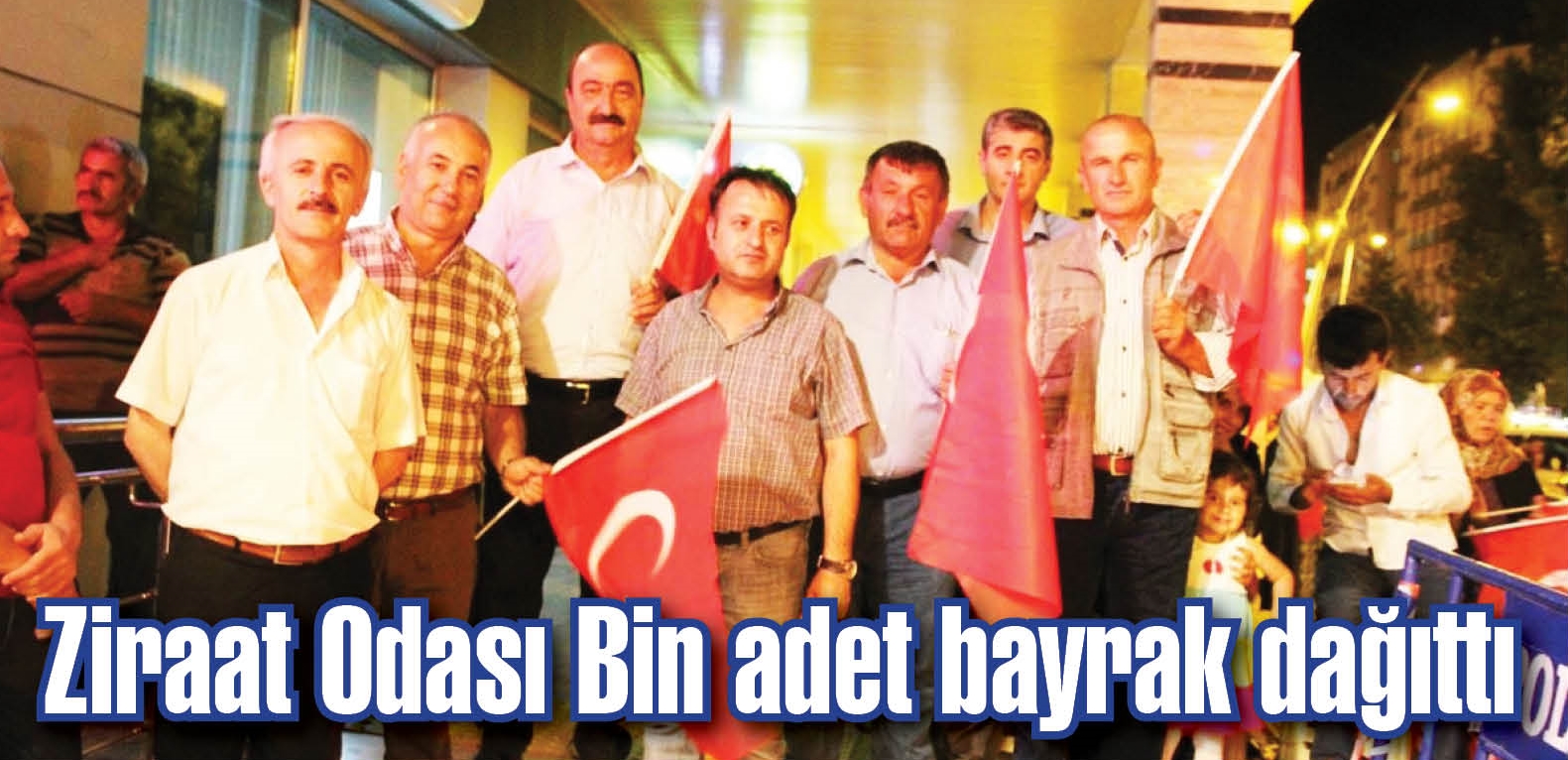 ziraat-odasi-bin-adet-turk-bayragi-dagitti-9386